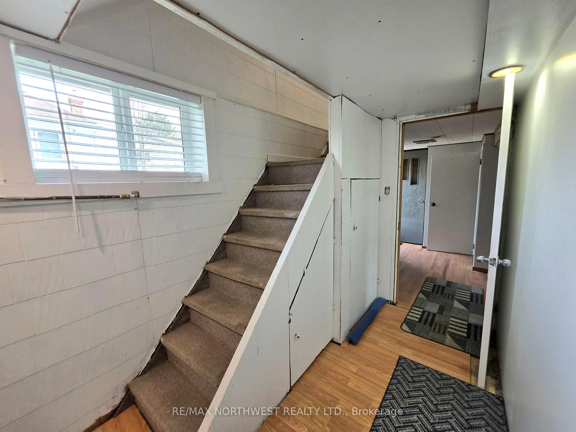Photo 30 of 401 Third Street South, Kenora, Downtown — HOMEH