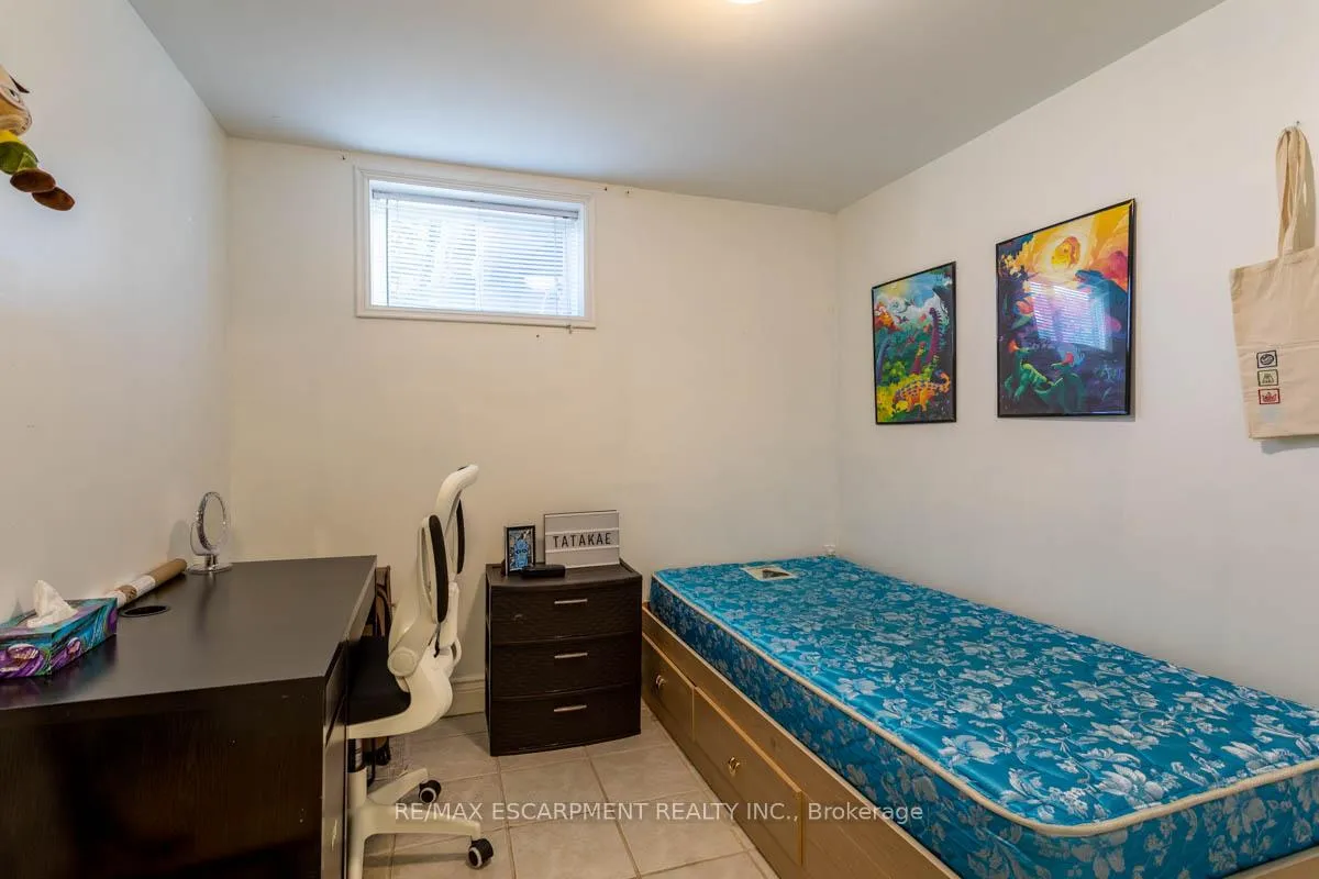 Photo 28 of 17 Thorndale Street N, Hamilton, Ainslie Wood — HOMEH