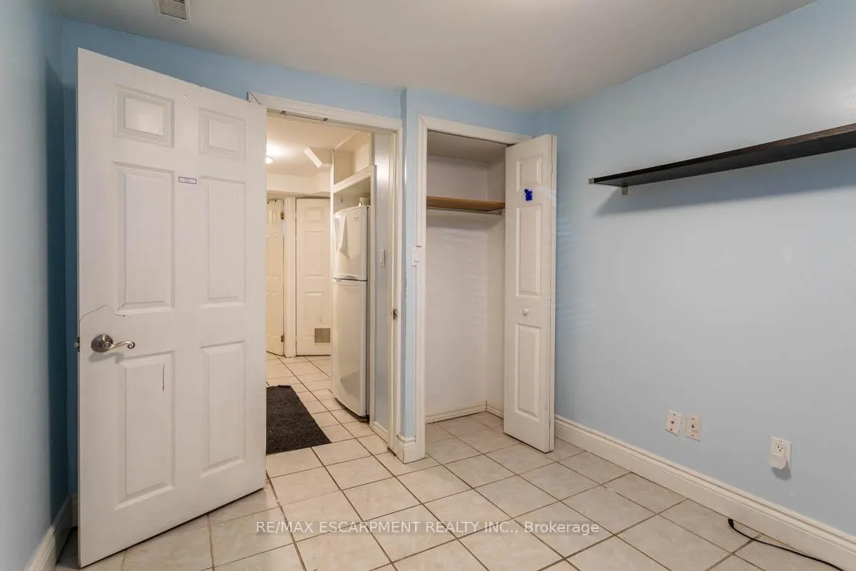 Photo 31 of 17 Thorndale Street N, Hamilton, Ainslie Wood — HOMEH