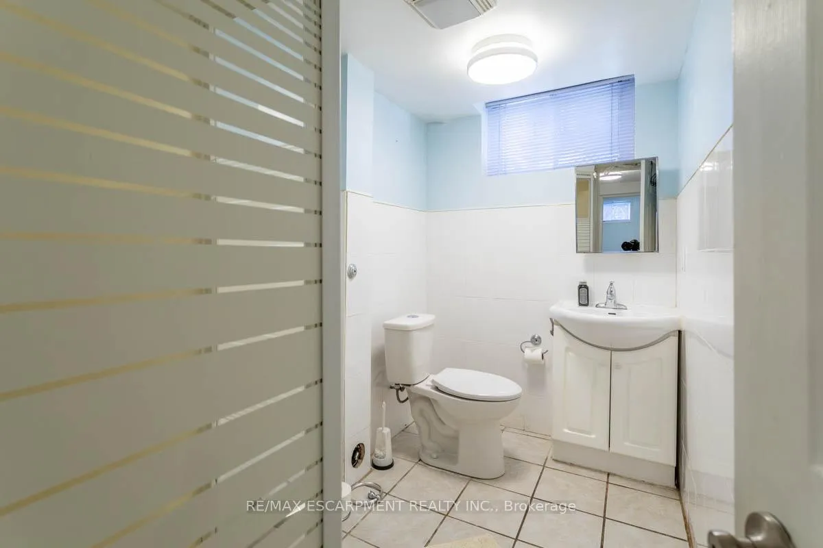 Photo 32 of 17 Thorndale Street N, Hamilton, Ainslie Wood — HOMEH