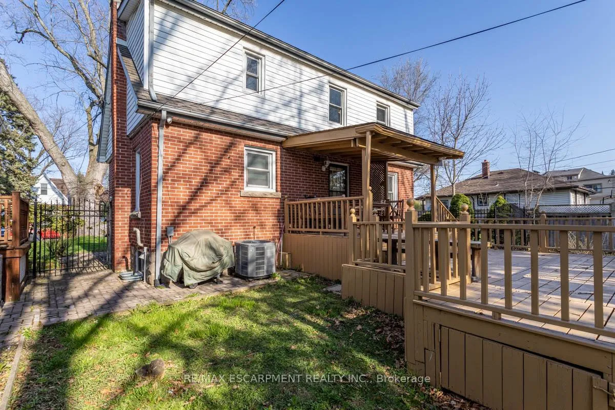 Photo 39 of 17 Thorndale Street N, Hamilton, Ainslie Wood — HOMEH