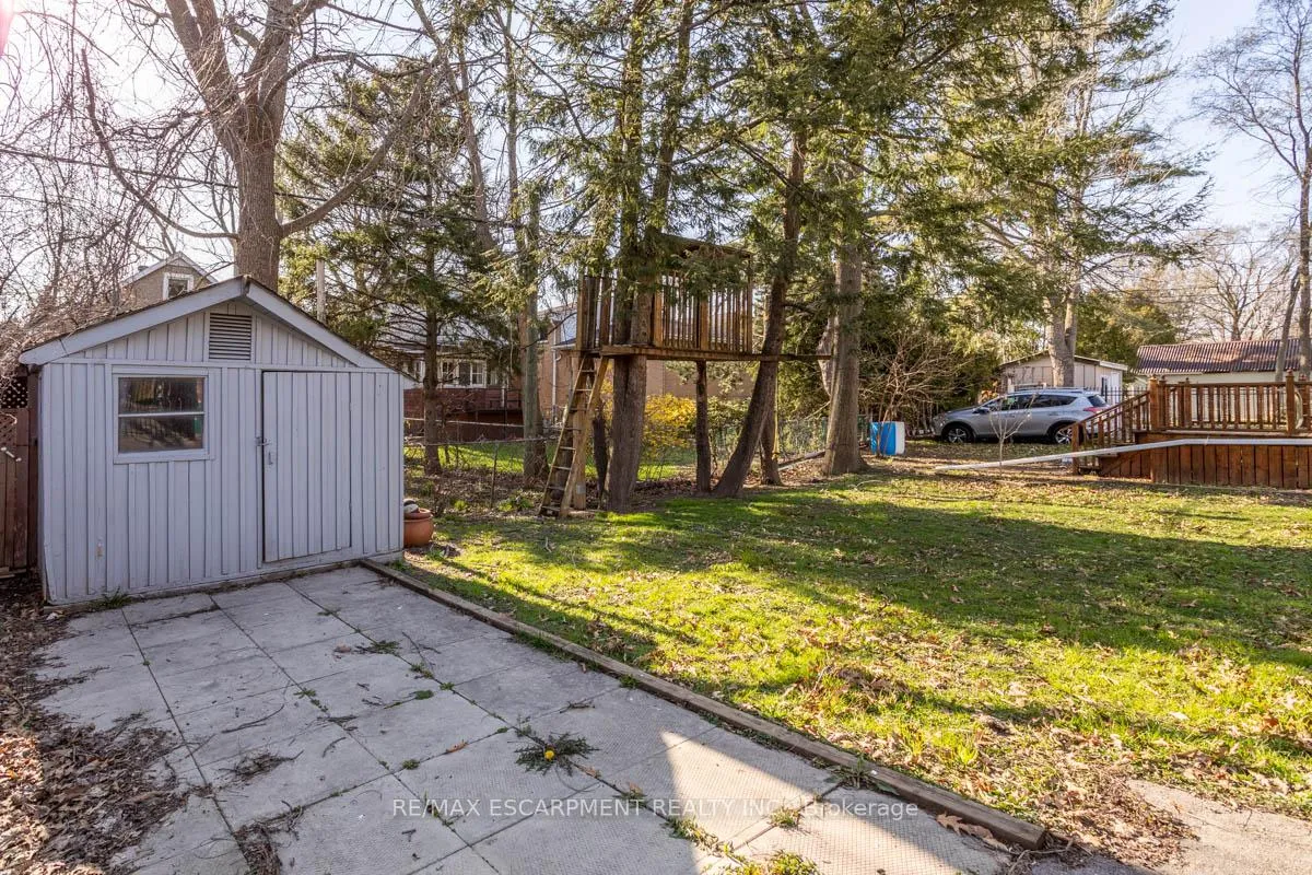 Photo 43 of 17 Thorndale Street N, Hamilton, Ainslie Wood — HOMEH