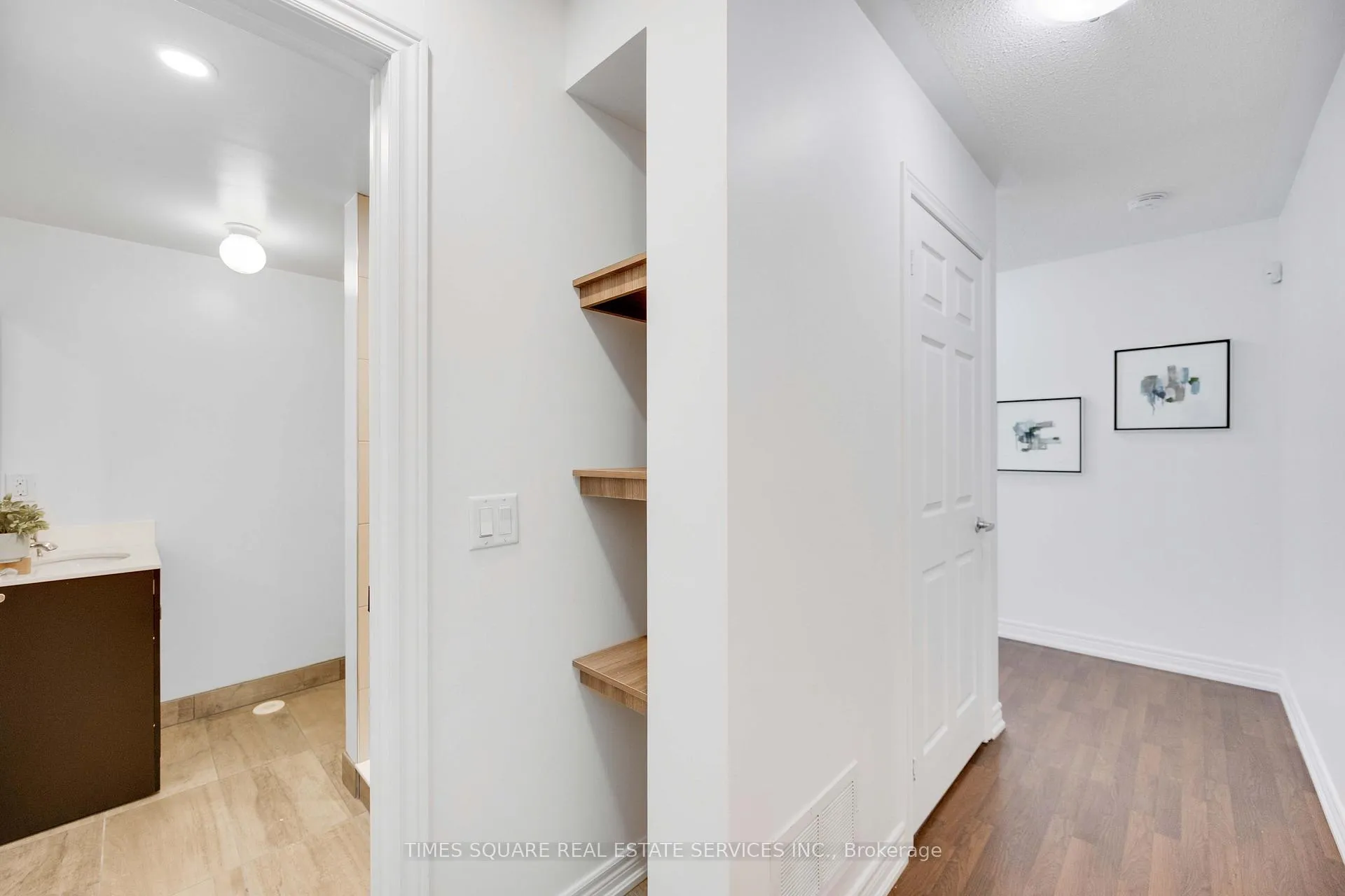 Photo 6 of 9942 McCowan Road, Markham, Berczy — HOMEH