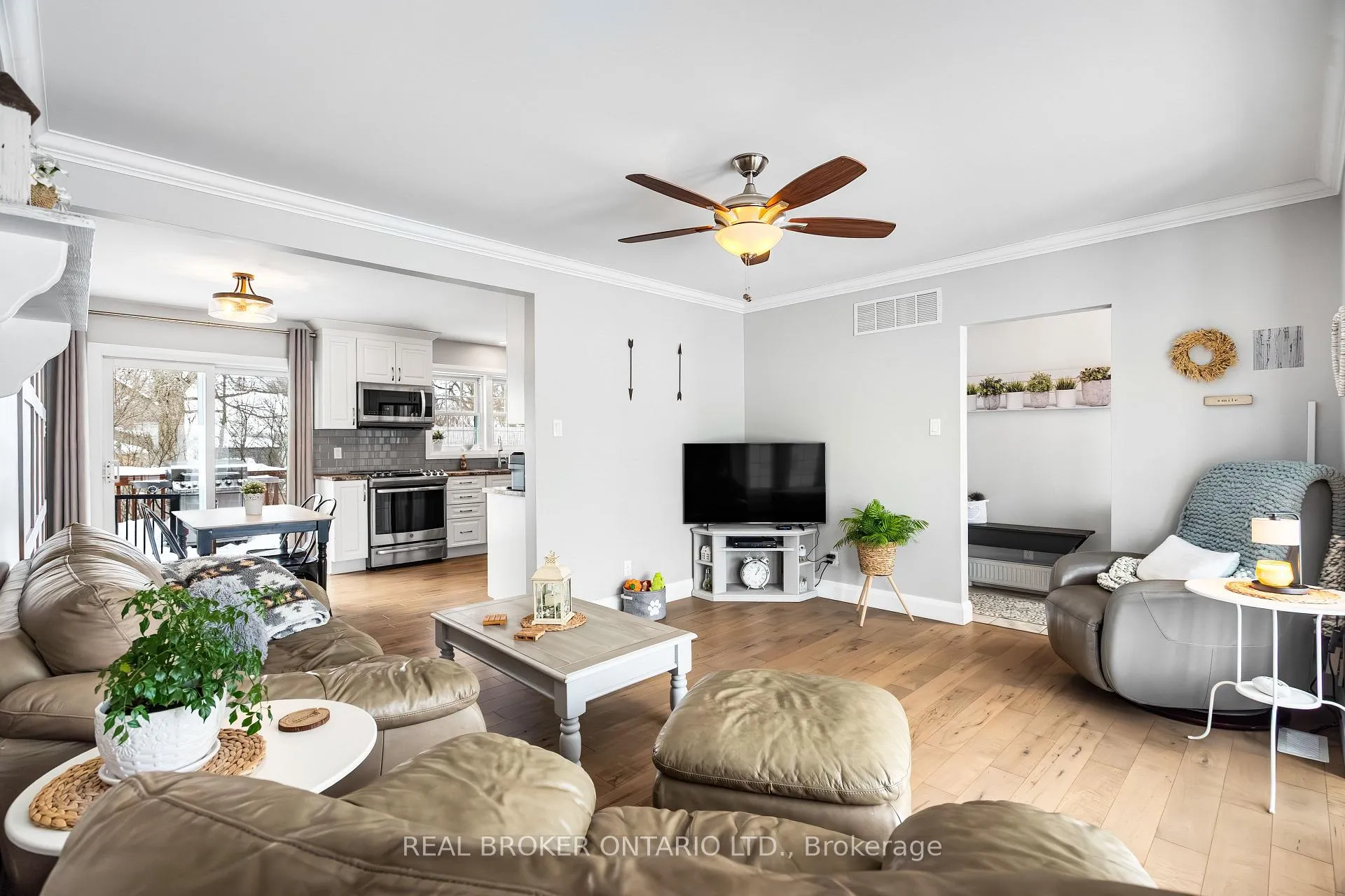 Photo 10 of 12 Florence Street, Smiths Falls, Smiths Falls — HOMEH