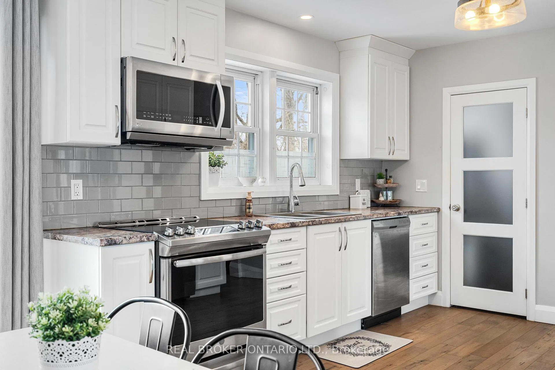Photo 16 of 12 Florence Street, Smiths Falls, Smiths Falls — HOMEH