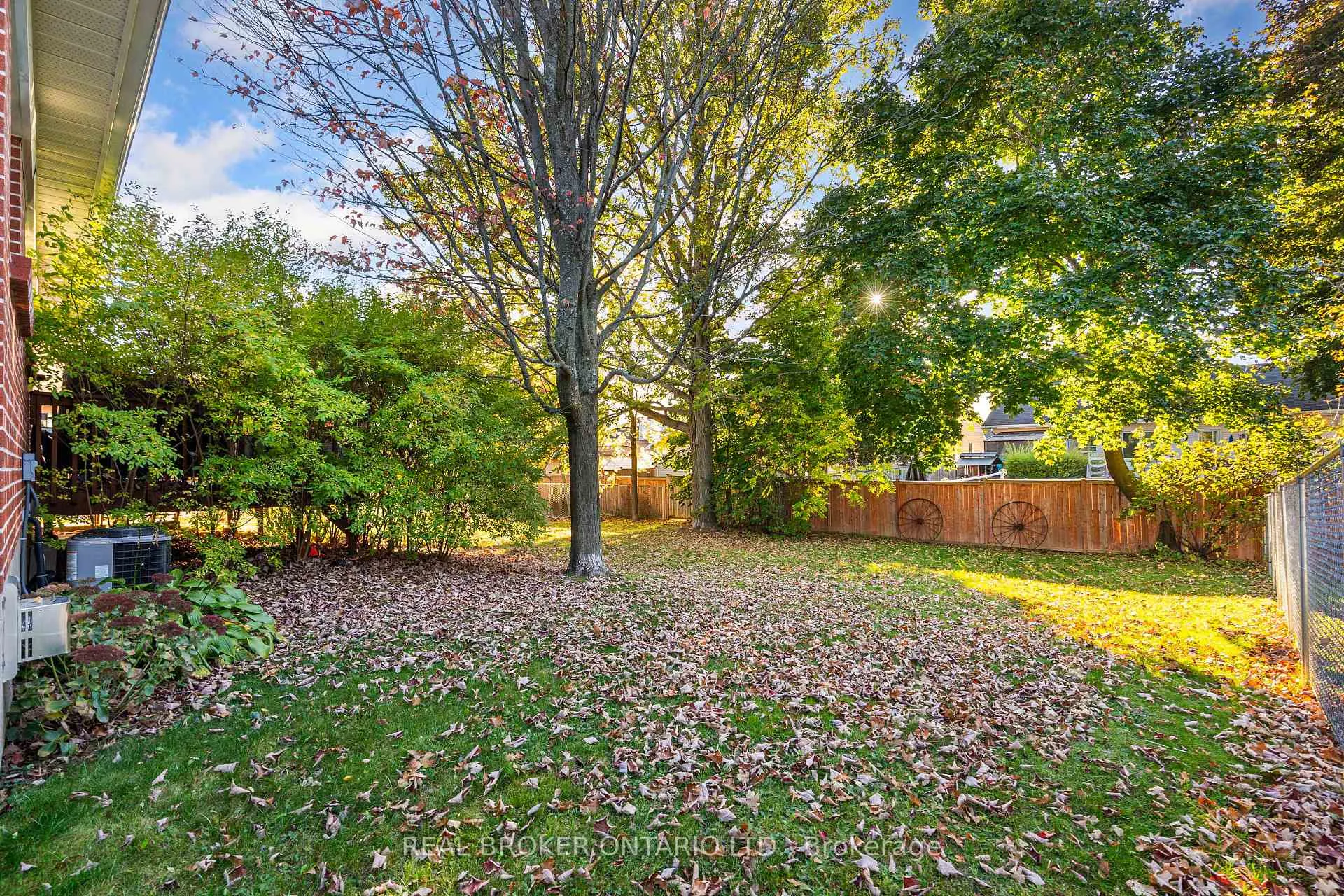 Photo 36 of 12 Florence Street, Smiths Falls, Smiths Falls — HOMEH