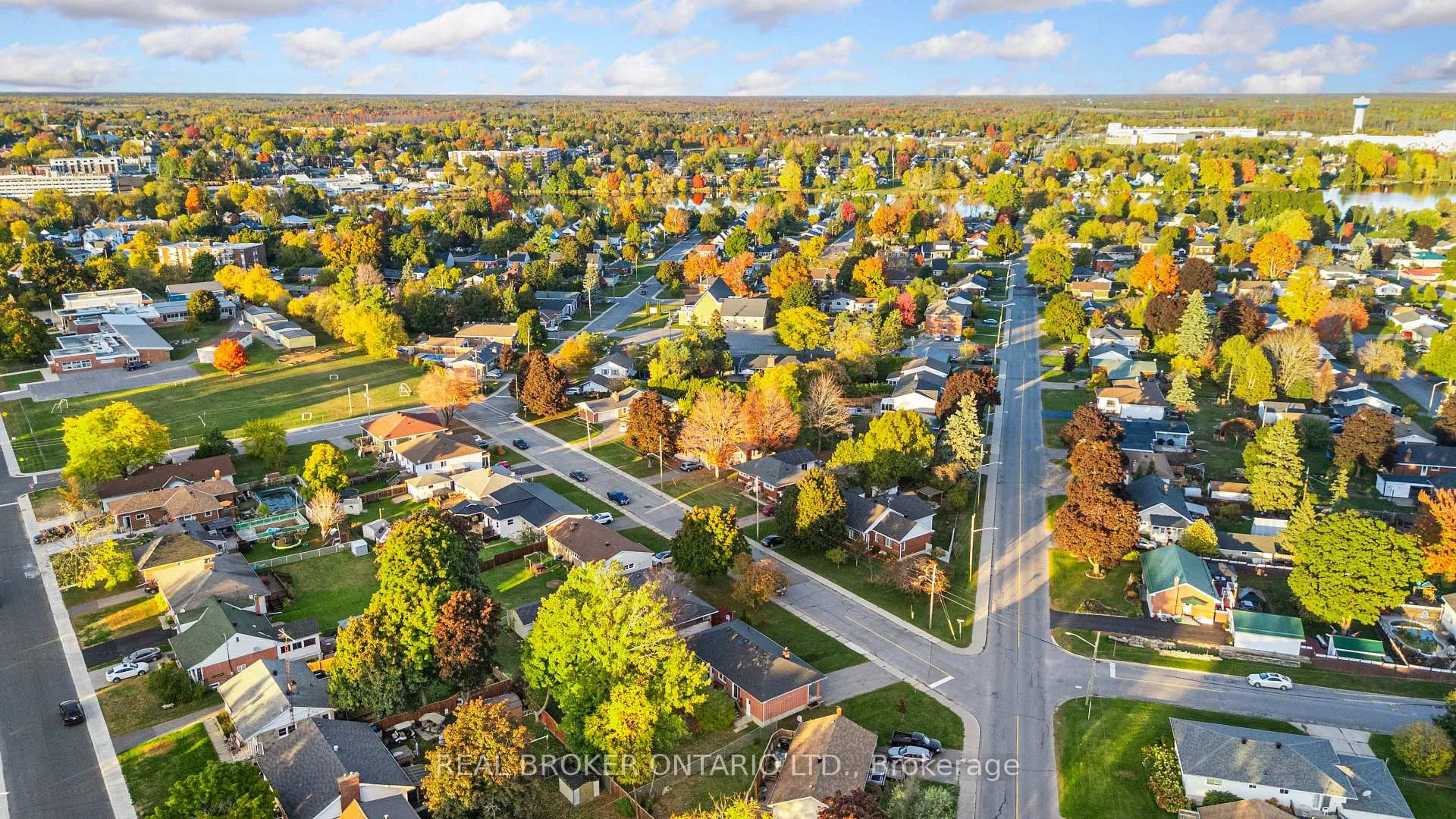 Photo 43 of 12 Florence Street, Smiths Falls, Smiths Falls — HOMEH