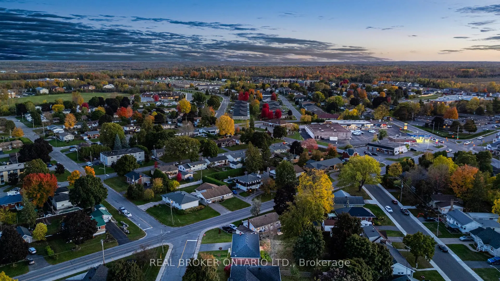Photo 47 of 12 Florence Street, Smiths Falls, Smiths Falls — HOMEH