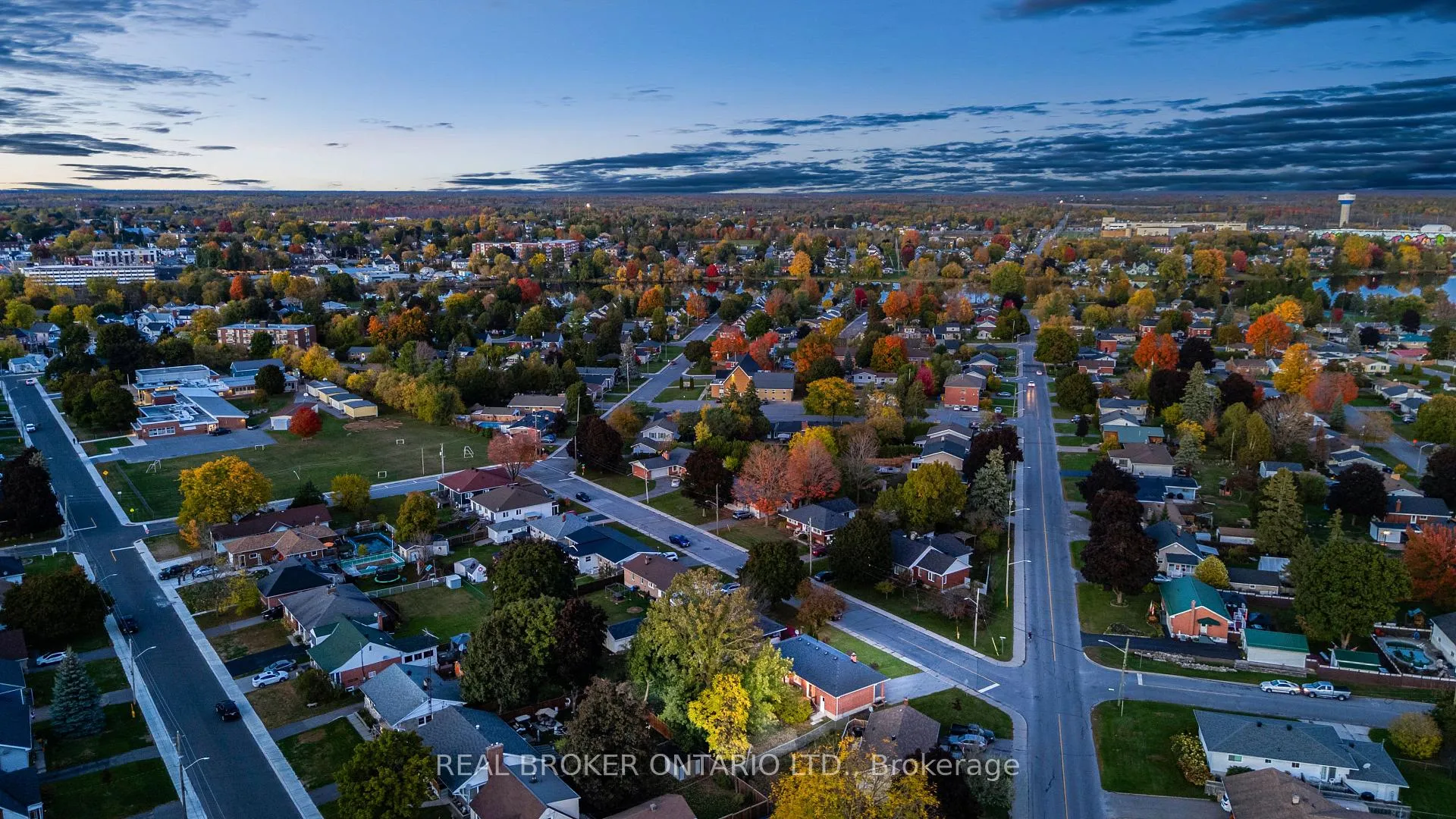 Photo 48 of 12 Florence Street, Smiths Falls, Smiths Falls — HOMEH