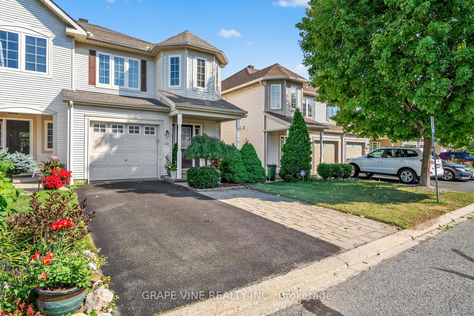 Photo 3 of 21 Fieldberry Private, Ottawa, Barrhaven - Stonebridge — HOMEH