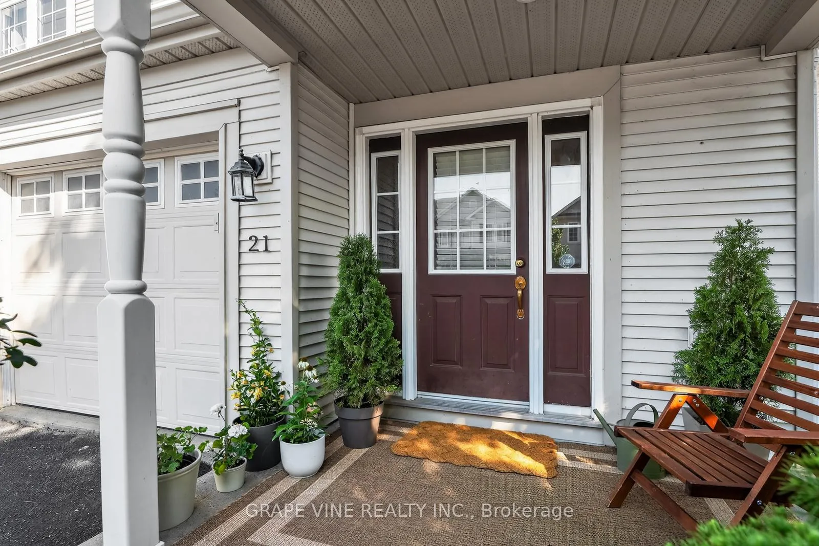 Photo 4 of 21 Fieldberry Private, Ottawa, Barrhaven - Stonebridge — HOMEH