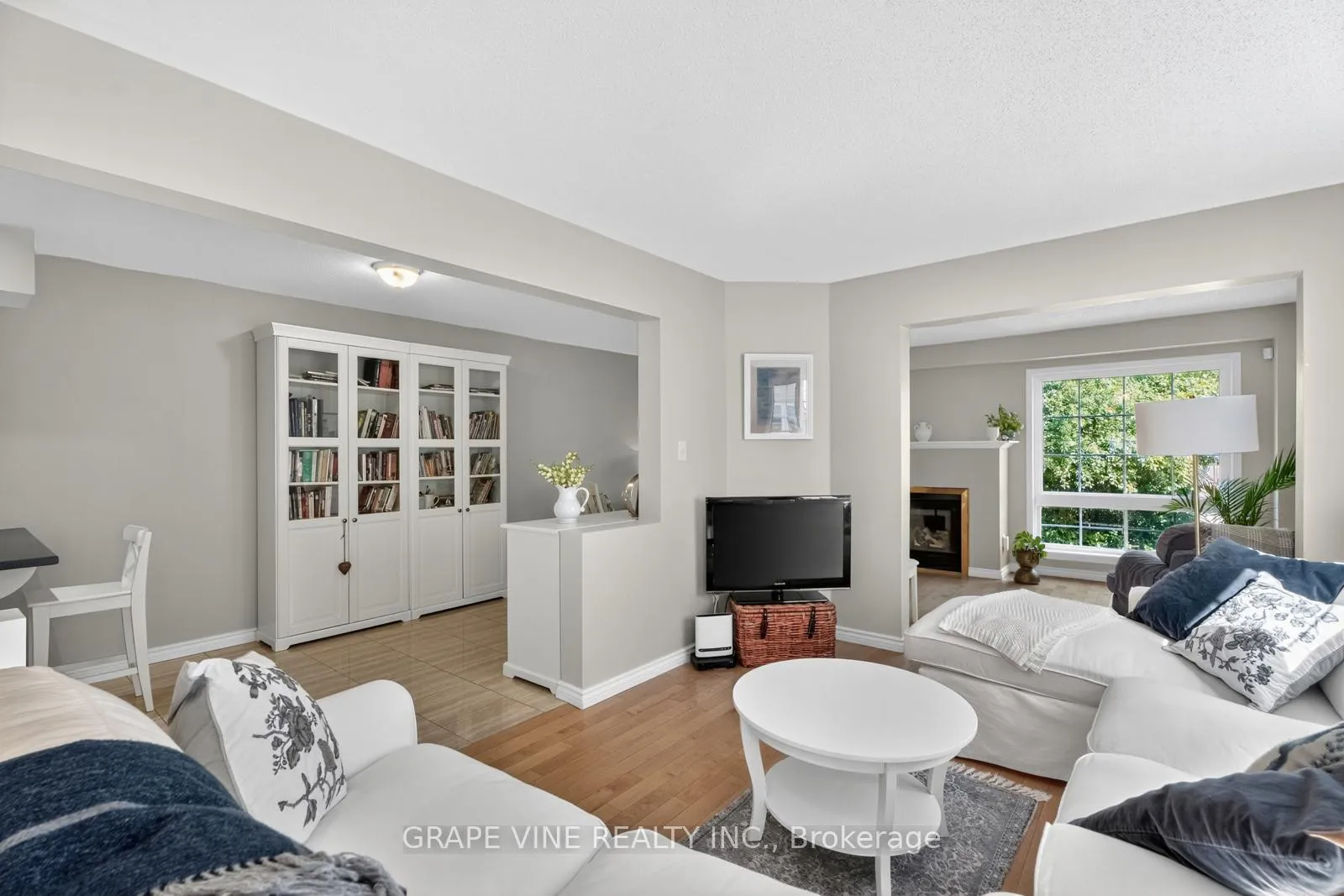 Photo 16 of 21 Fieldberry Private, Ottawa, Barrhaven - Stonebridge — HOMEH