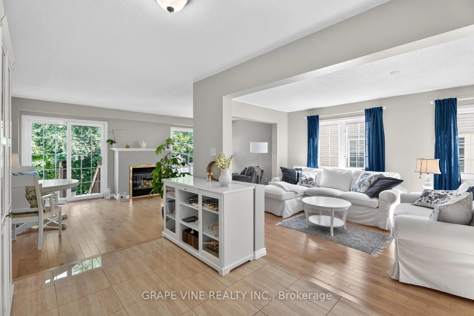 Photo 17 of 21 Fieldberry Private, Ottawa, Barrhaven - Stonebridge — HOMEH