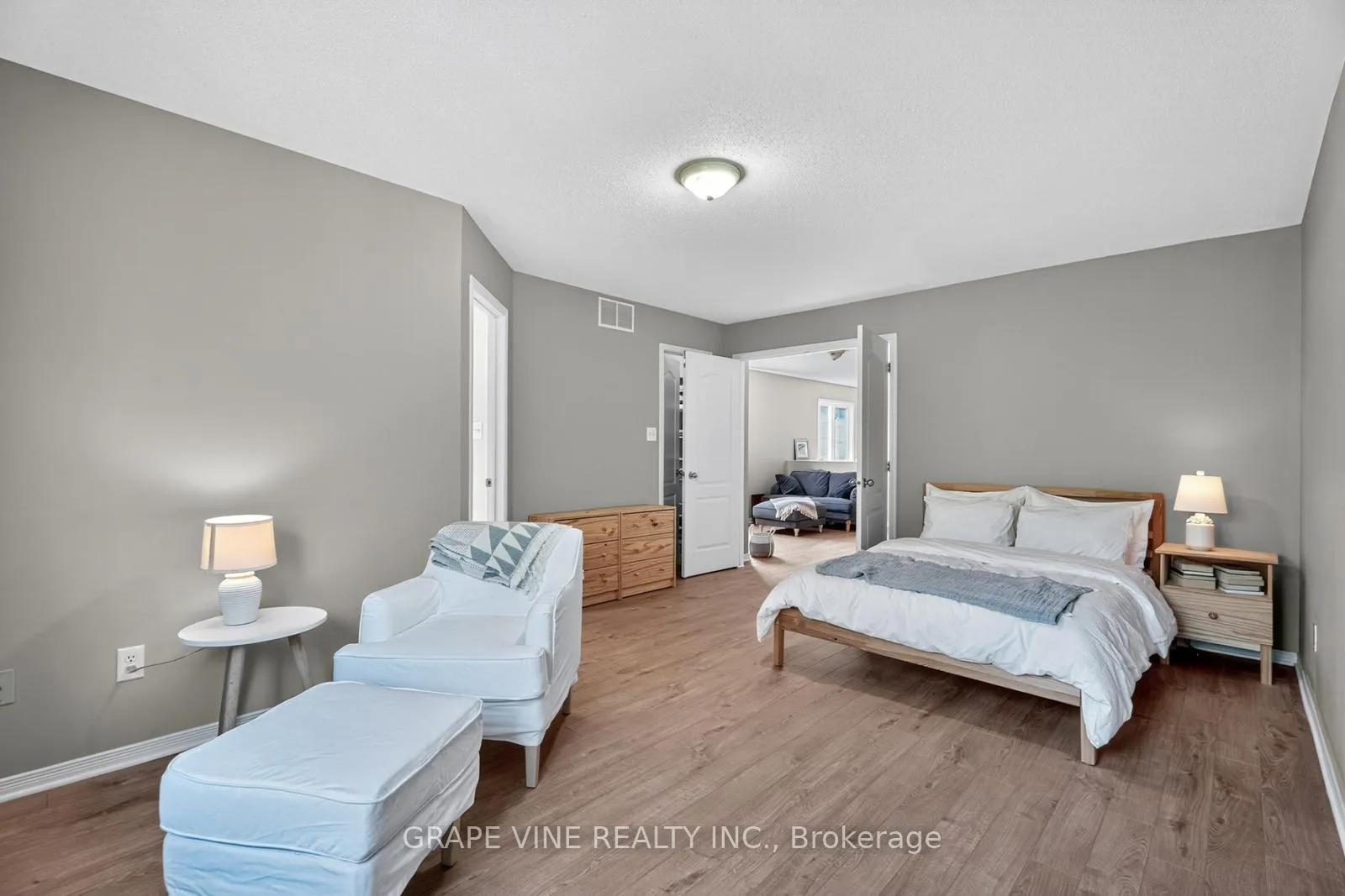 Photo 23 of 21 Fieldberry Private, Ottawa, Barrhaven - Stonebridge — HOMEH