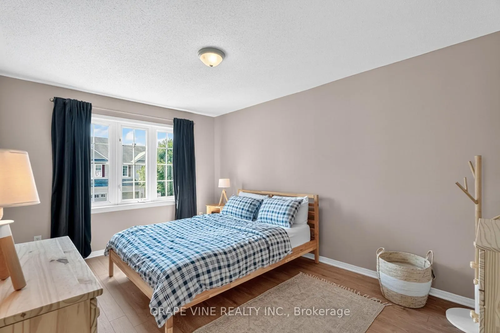 Photo 28 of 21 Fieldberry Private, Ottawa, Barrhaven - Stonebridge — HOMEH