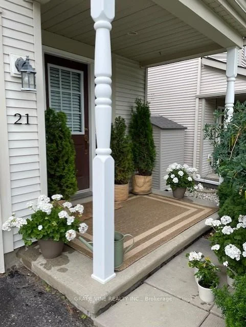 Photo 5 of 21 Fieldberry Private, Ottawa, Barrhaven - Stonebridge — HOMEH