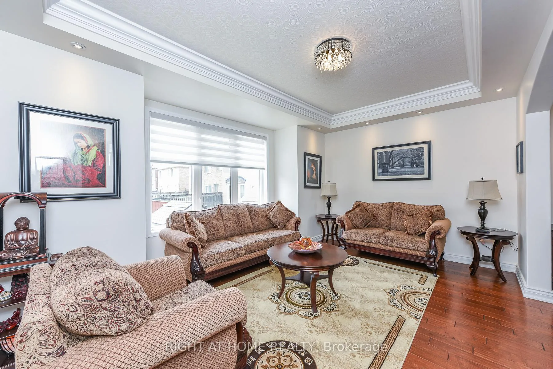 Photo 8 of 4 Dencor Street, Brampton, Credit Valley — HOMEH