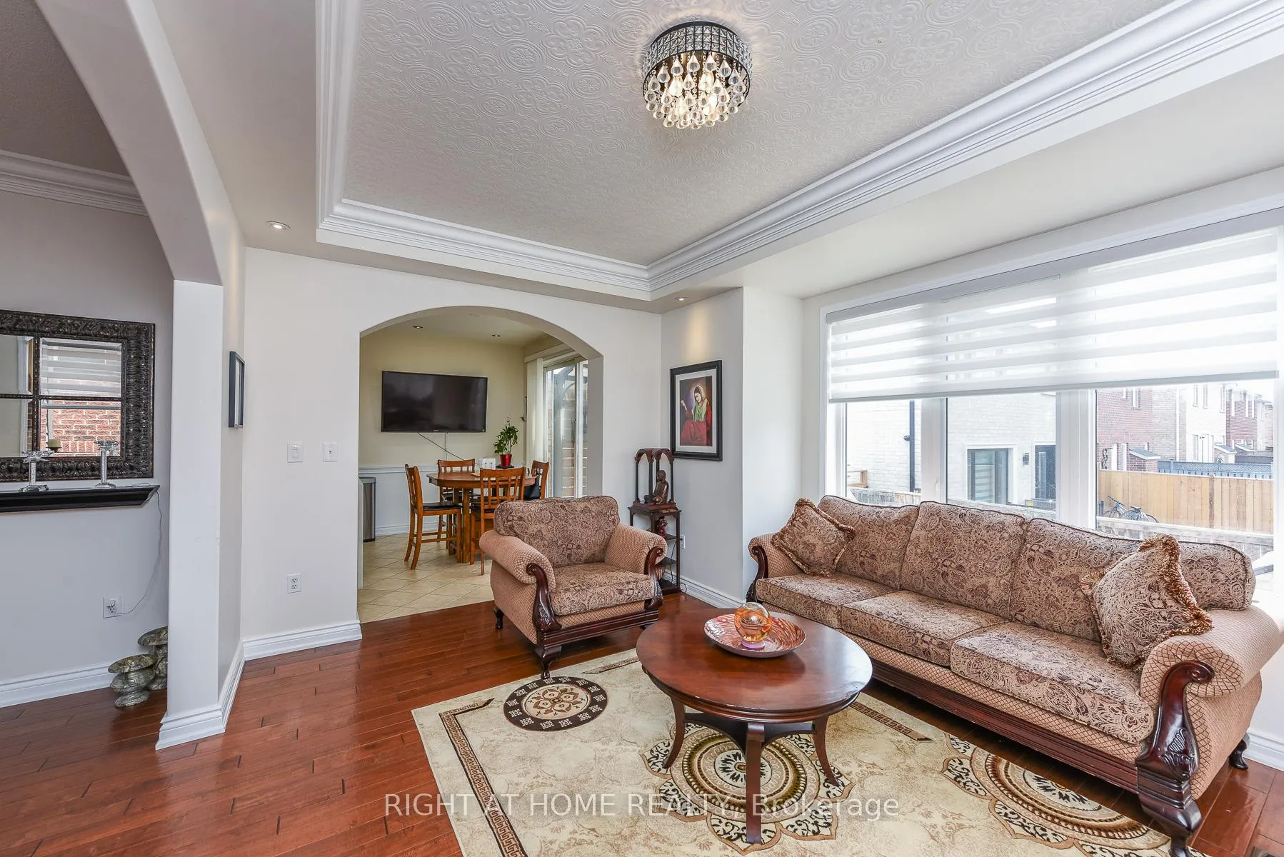Photo 9 of 4 Dencor Street, Brampton, Credit Valley — HOMEH