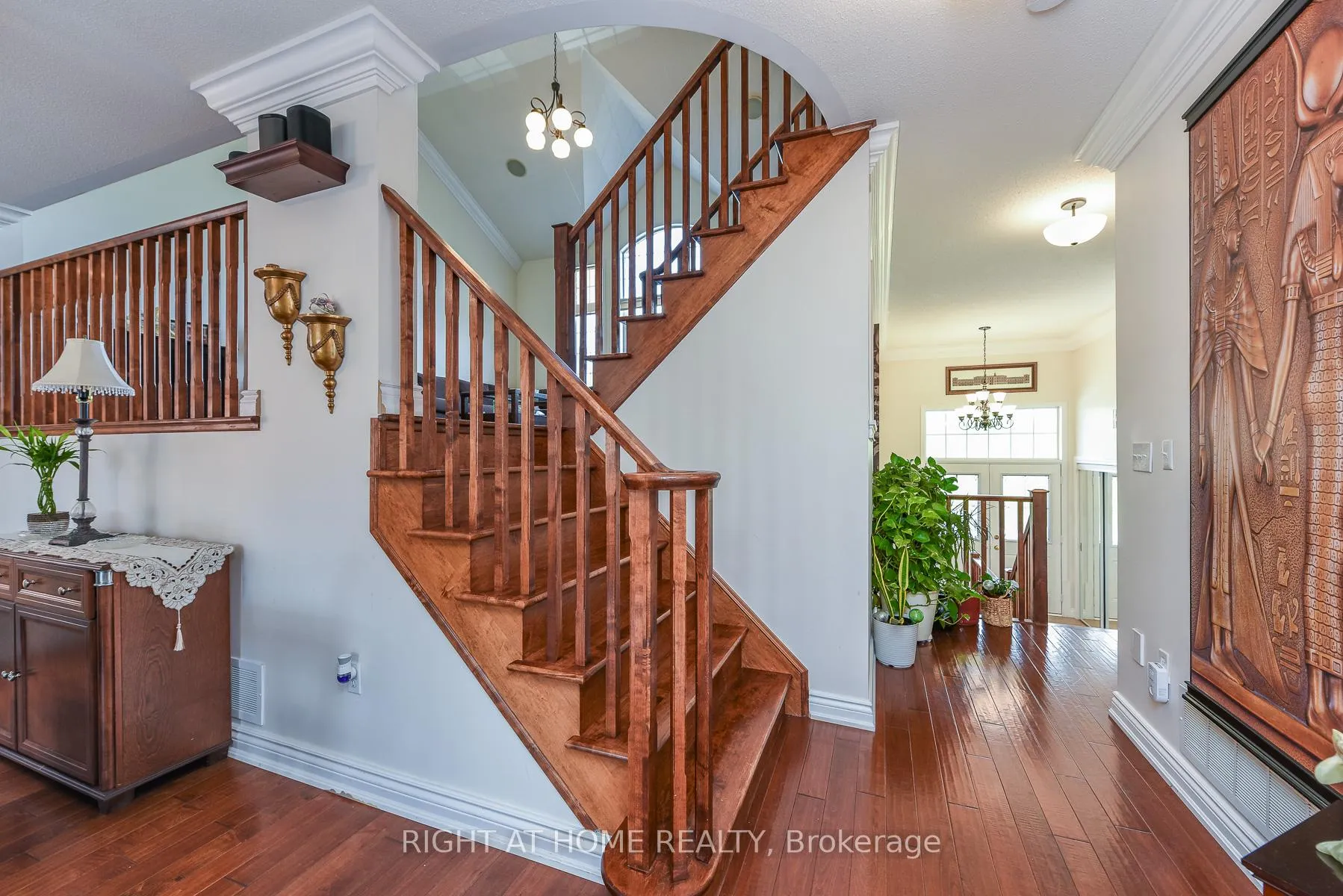 Photo 13 of 4 Dencor Street, Brampton, Credit Valley — HOMEH