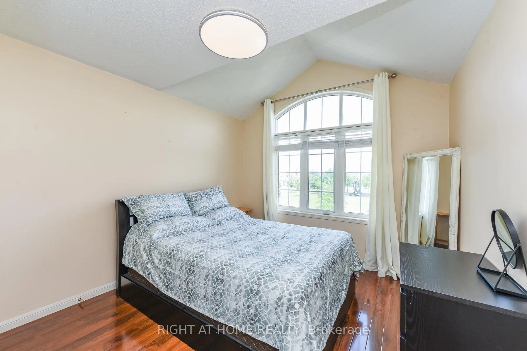 Photo 19 of 4 Dencor Street, Brampton, Credit Valley — HOMEH