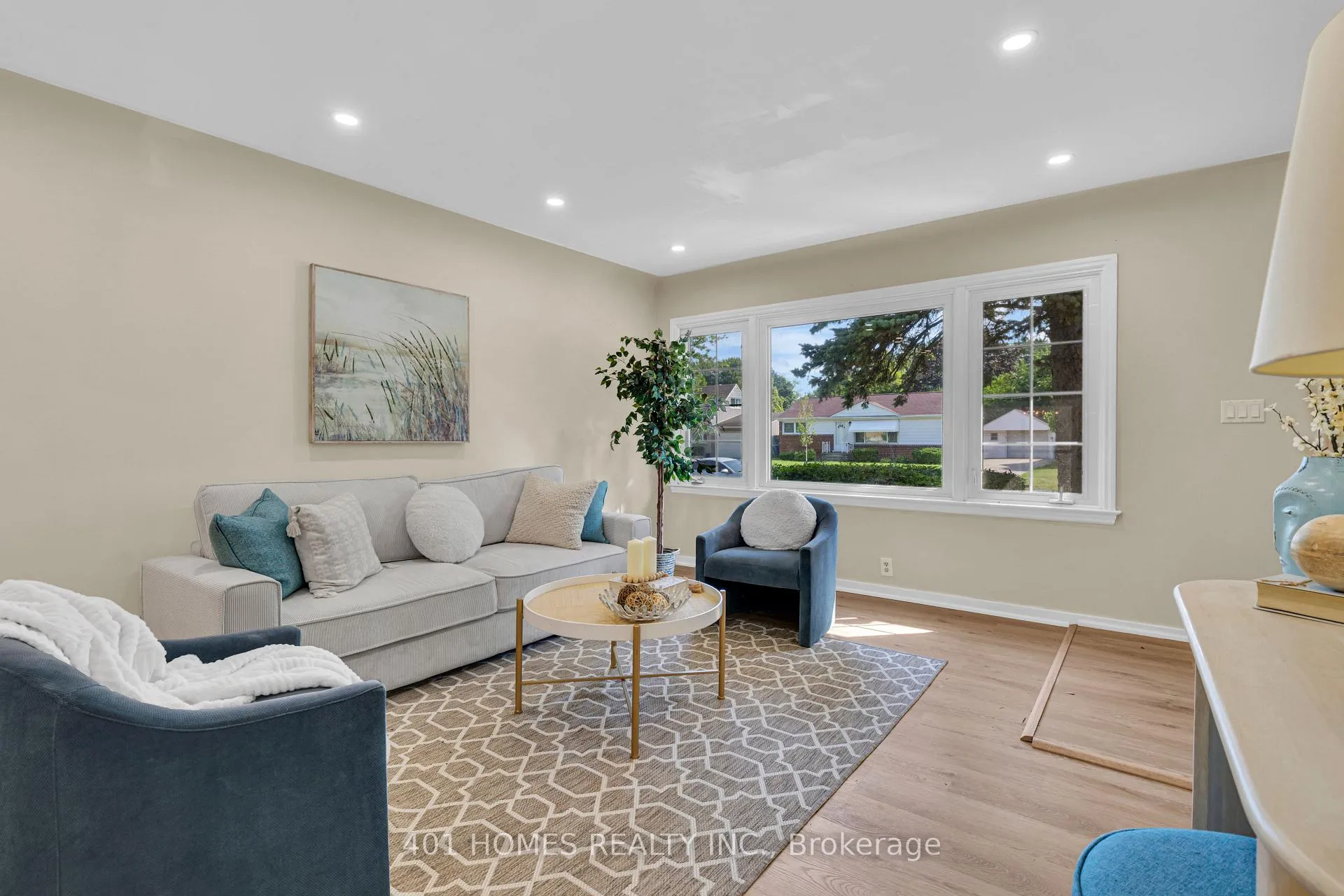 Photo 7 of 3711 Dandurand Boulevard, Windsor — HOMEH