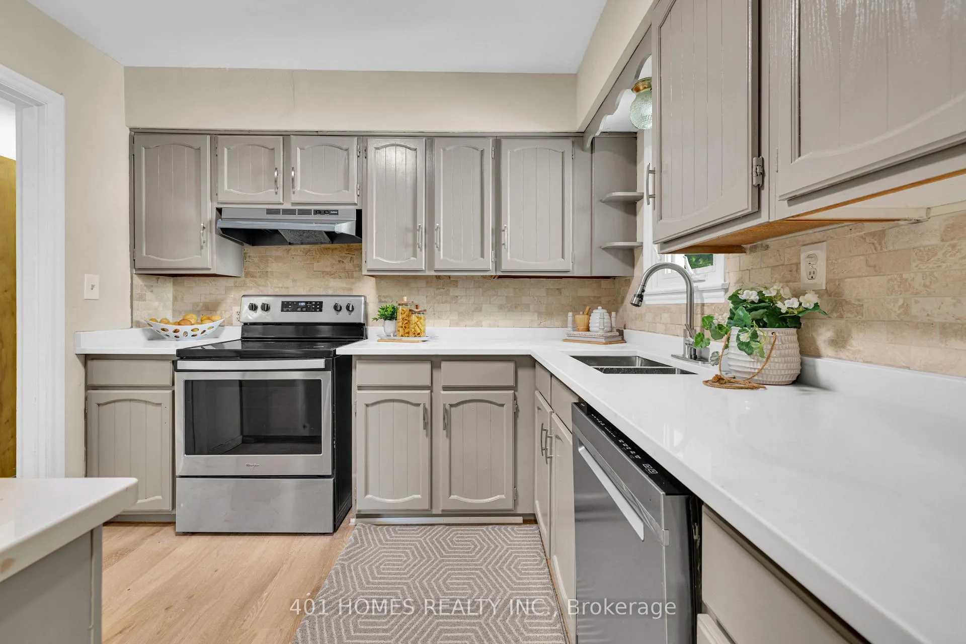 Photo 9 of 3711 Dandurand Boulevard, Windsor — HOMEH