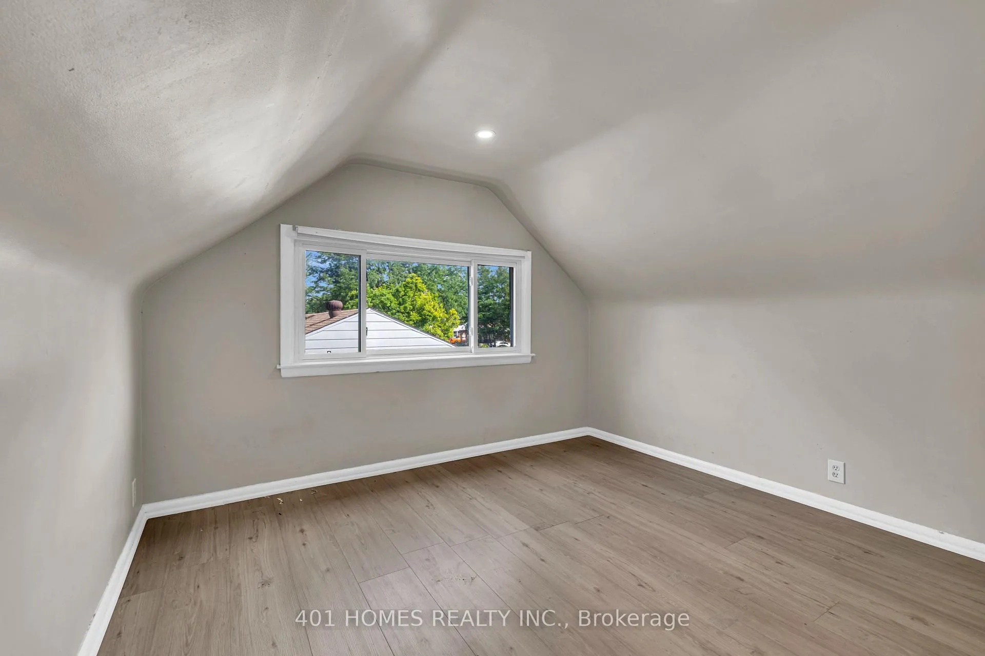 Photo 15 of 3711 Dandurand Boulevard, Windsor — HOMEH