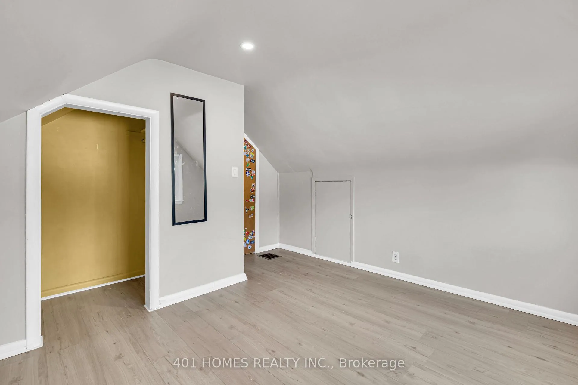 Photo 16 of 3711 Dandurand Boulevard, Windsor — HOMEH