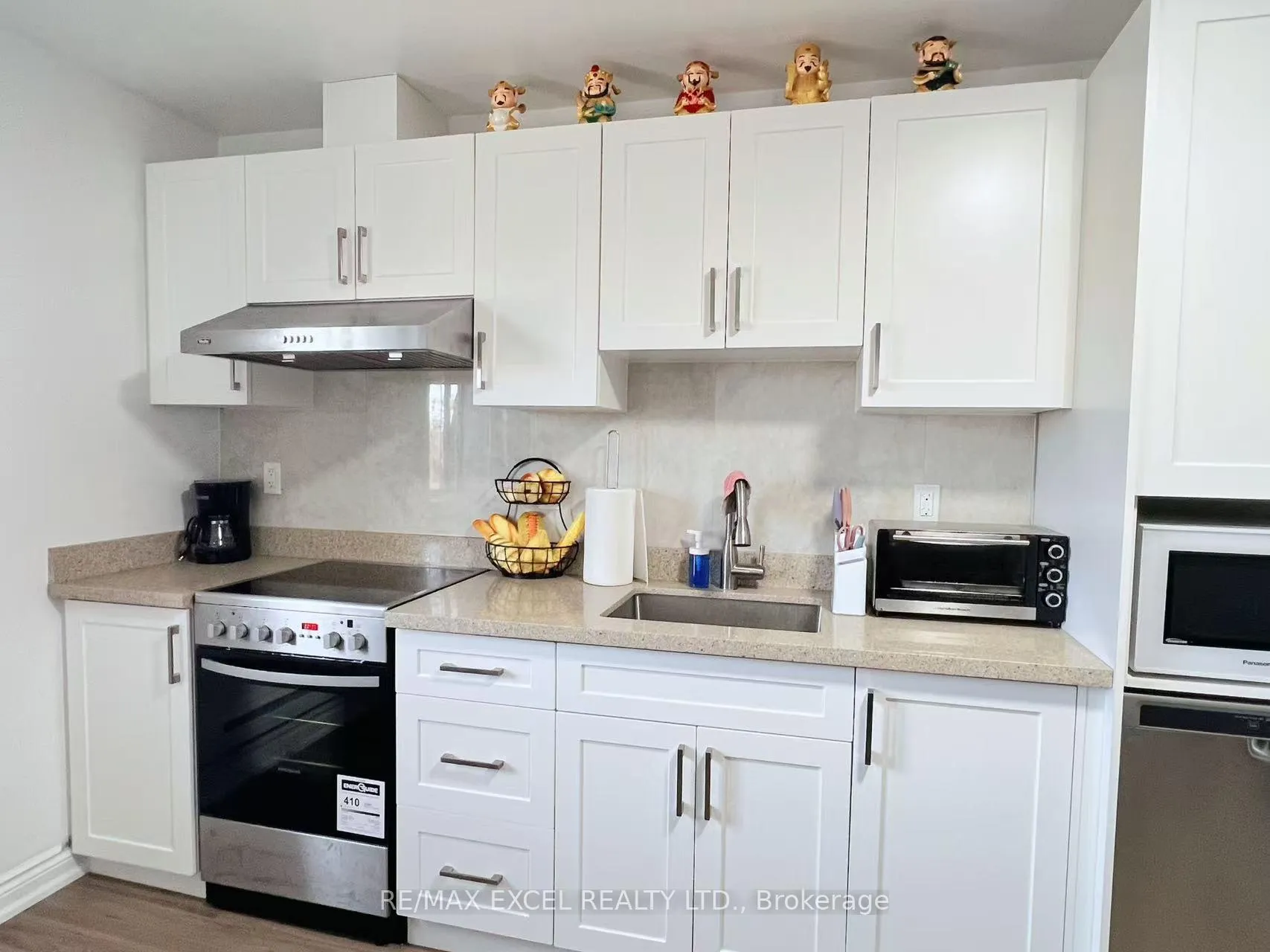 Photo 4 of Unit 3B, 348 Main Street N, Markham, Old Markham Village — HOMEH