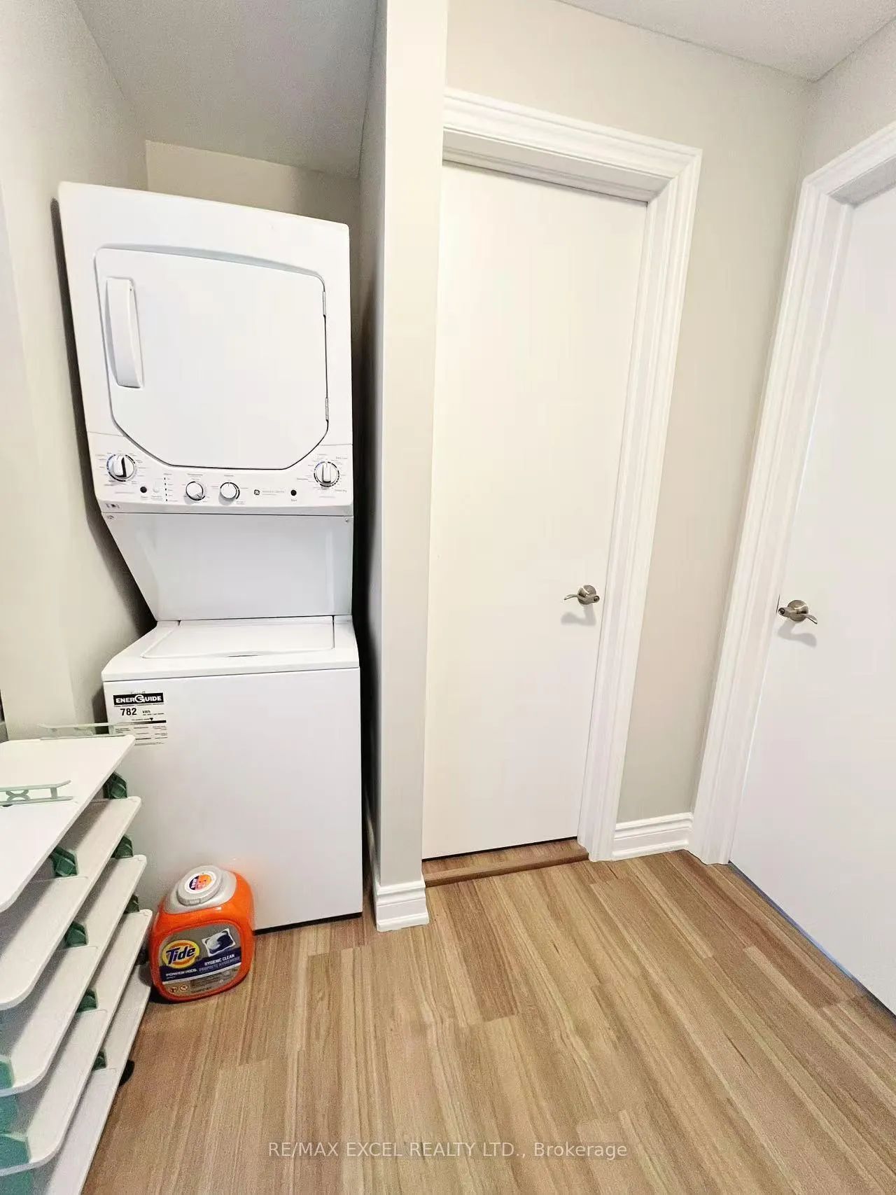 Photo 9 of Unit 3B, 348 Main Street N, Markham, Old Markham Village — HOMEH