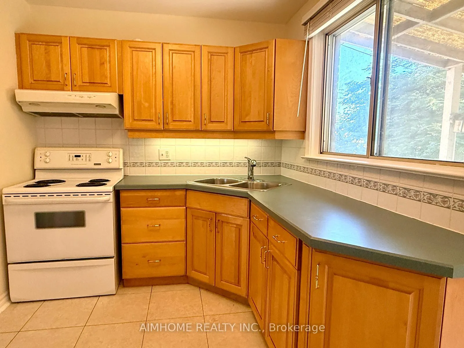 Photo 3 of Unit Main, 1298 Minden Street, Oshawa, Lakeview — HOMEH