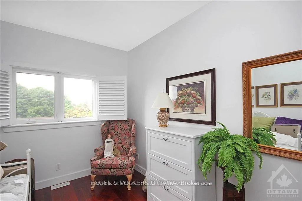 Photo 11 of 281 Kirchoffer Avenue, Ottawa, Westboro West — HOMEH