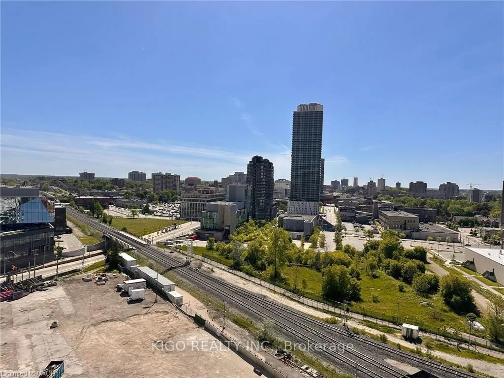 Photo 8 of Unit 902, 25 Wellington Street S, Kitchener — HOMEH
