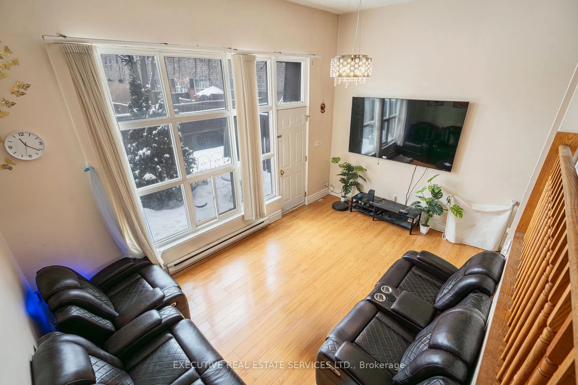 Photo 6 of 25 Briar Path, Brampton, Avondale — HOMEH