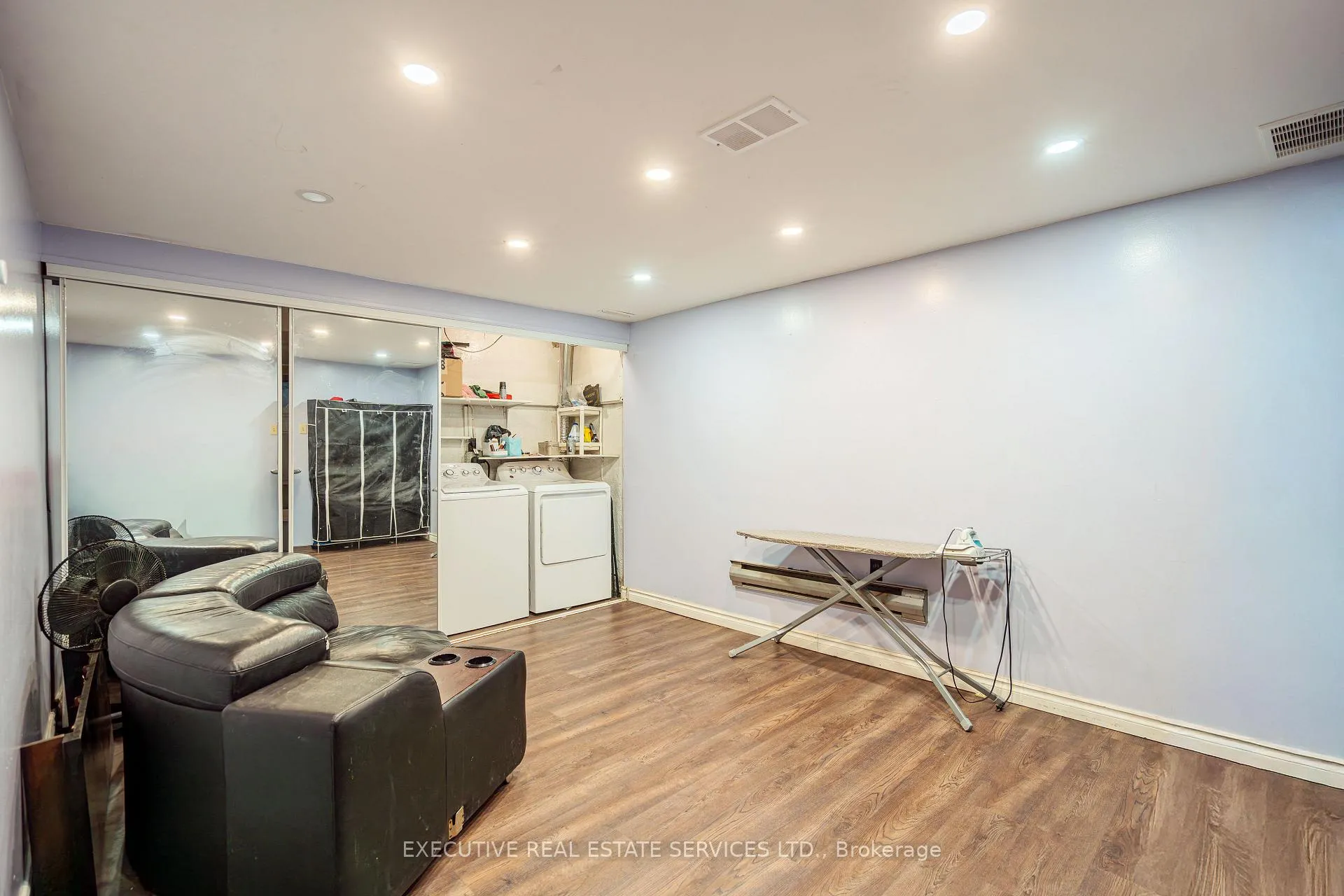 Photo 18 of 25 Briar Path, Brampton, Avondale — HOMEH