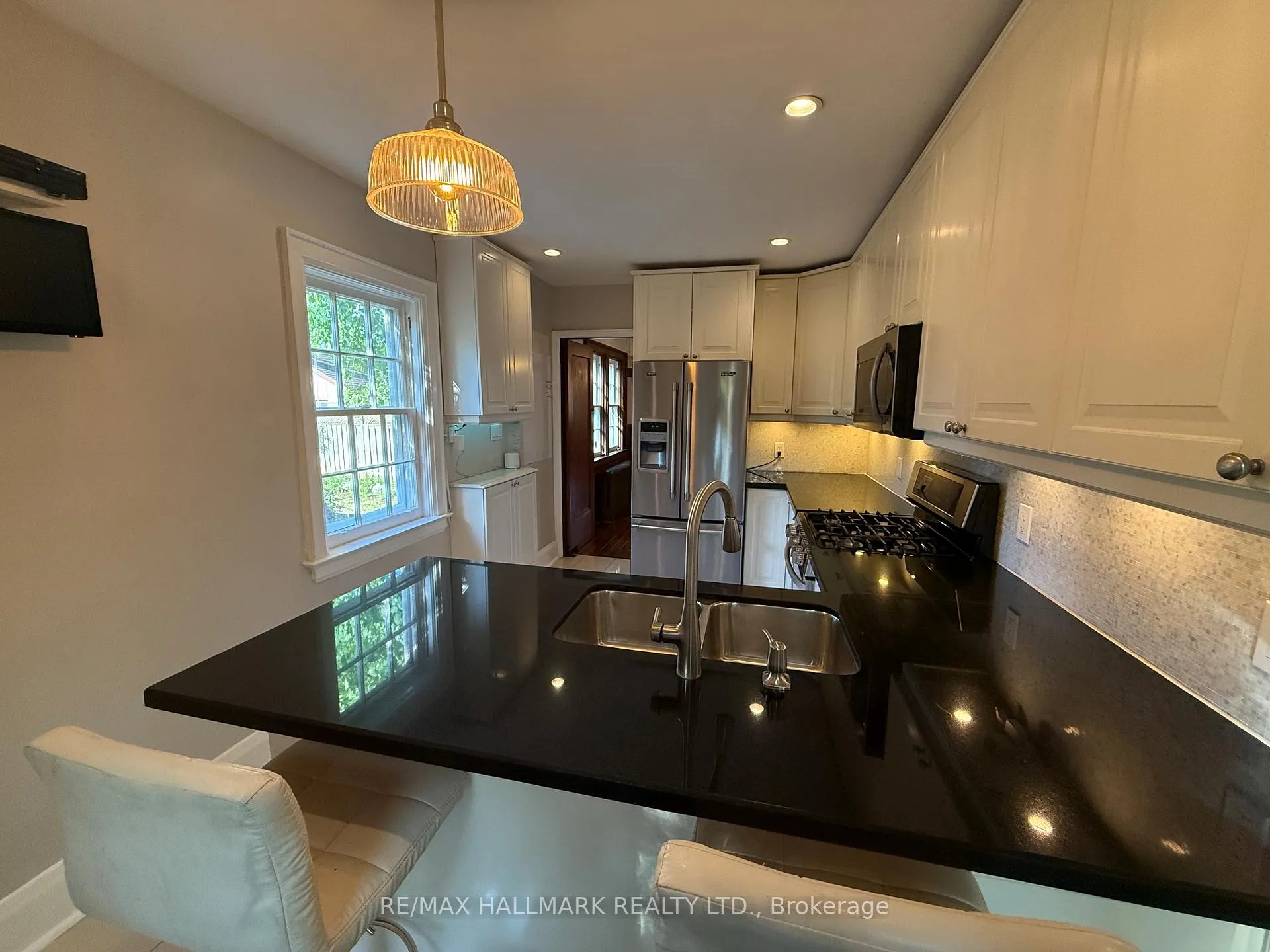 Photo 7 of 368 Mount Pleasant Road, Toronto, Rosedale-Moore Park — HOMEH