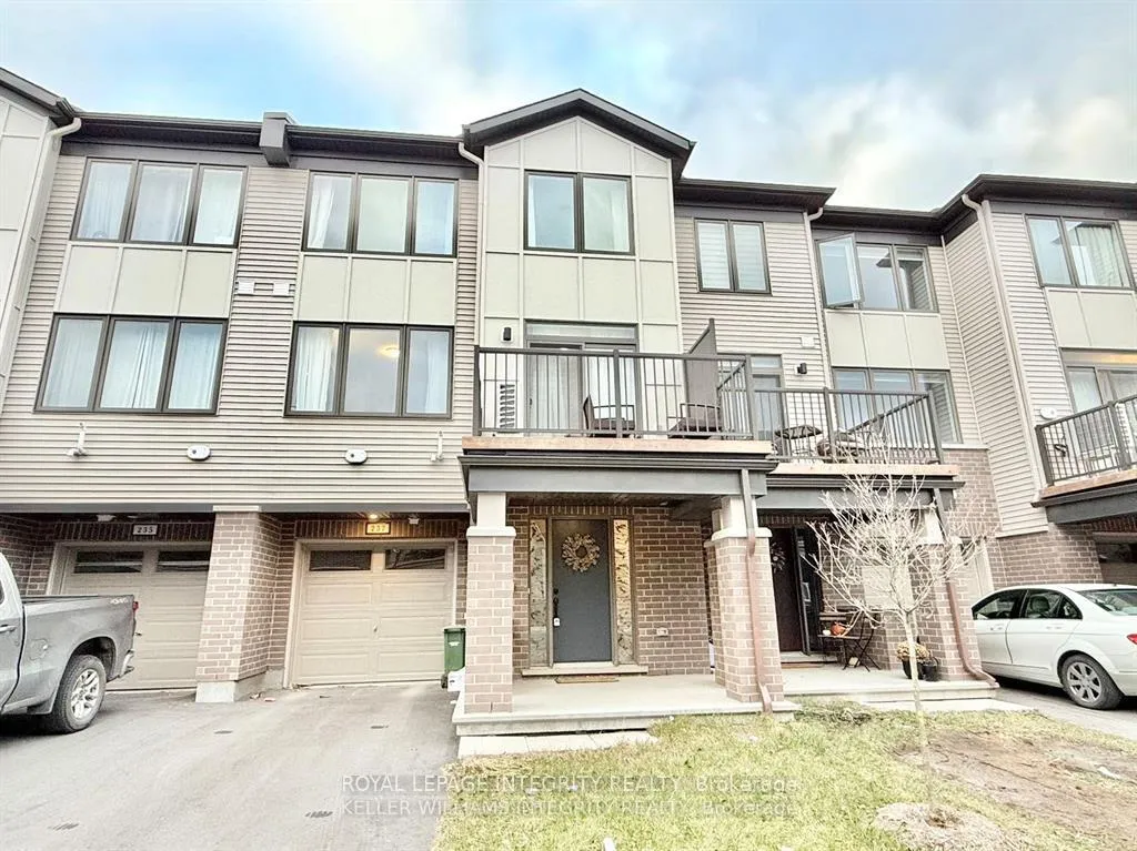Photo 2 of 237 Anyolite Private, Ottawa, Barrhaven - Heritage Park — HOMEH