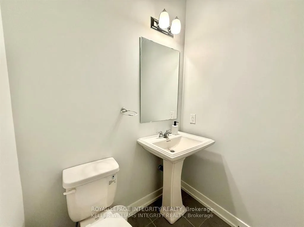 Photo 5 of 237 Anyolite Private, Ottawa, Barrhaven - Heritage Park — HOMEH