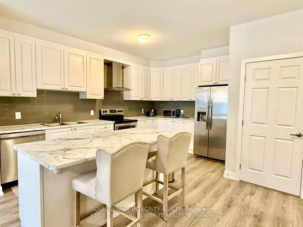 Photo 7 of 237 Anyolite Private, Ottawa, Barrhaven - Heritage Park — HOMEH