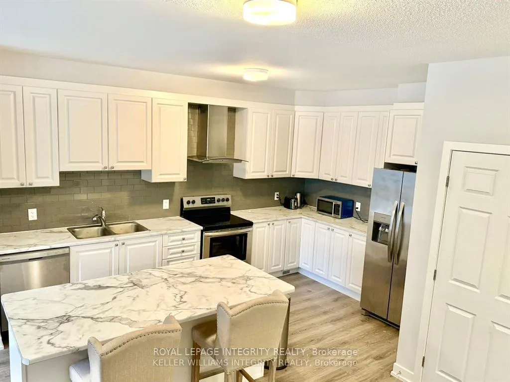 Photo 8 of 237 Anyolite Private, Ottawa, Barrhaven - Heritage Park — HOMEH
