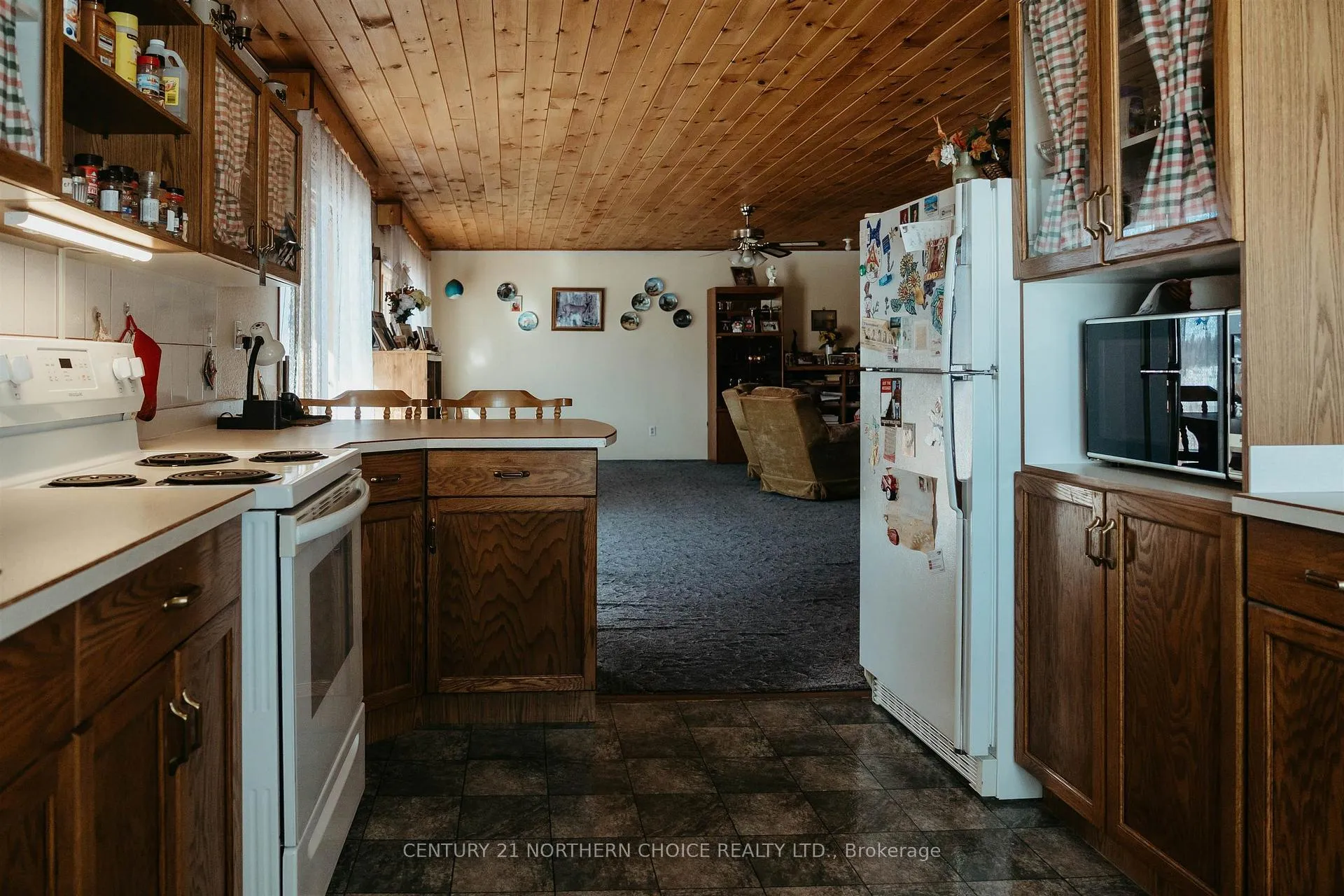 Photo 4 of 996 Redditt Road, Kenora, Redditt Road West — HOMEH