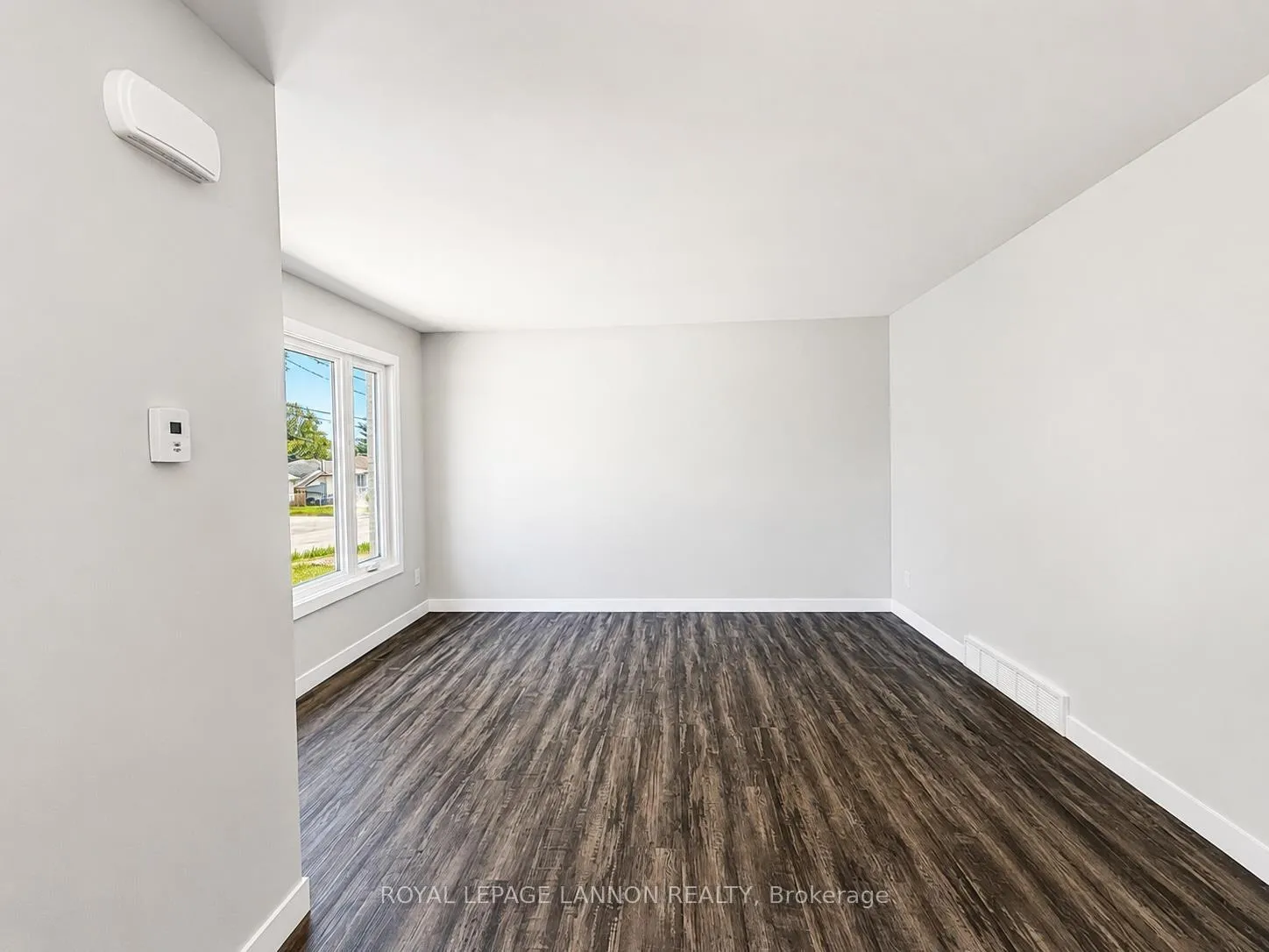 Photo 5 of 31 Matthews Street, Thunder Bay, Shuniah — HOMEH