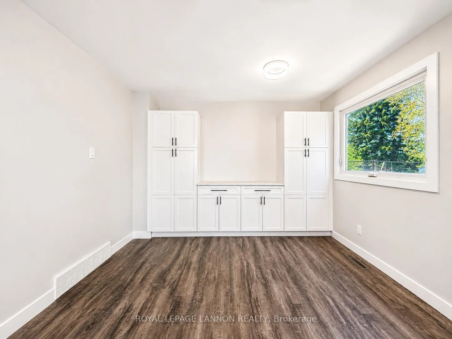 Photo 9 of 31 Matthews Street, Thunder Bay, Shuniah — HOMEH