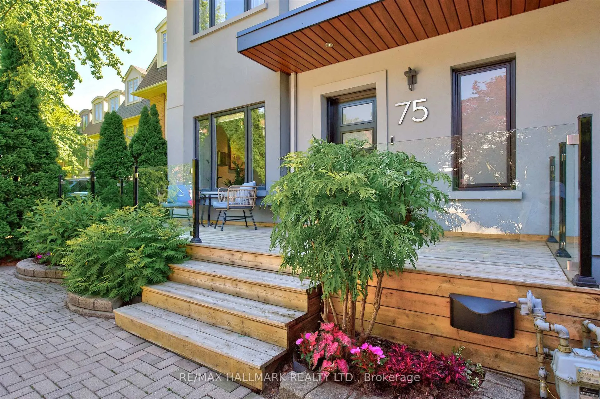 Photo 3 of 75 Hillside Drive, Toronto, Broadview North — HOMEH