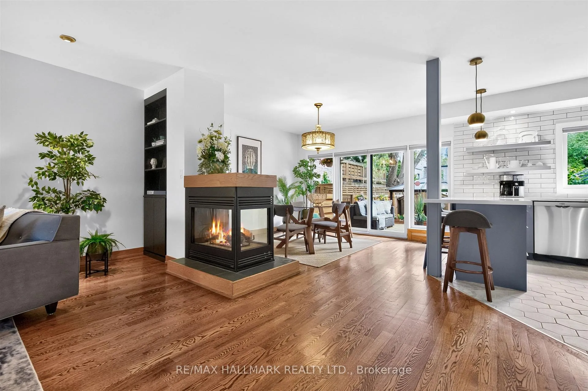 Photo 12 of 75 Hillside Drive, Toronto, Broadview North — HOMEH