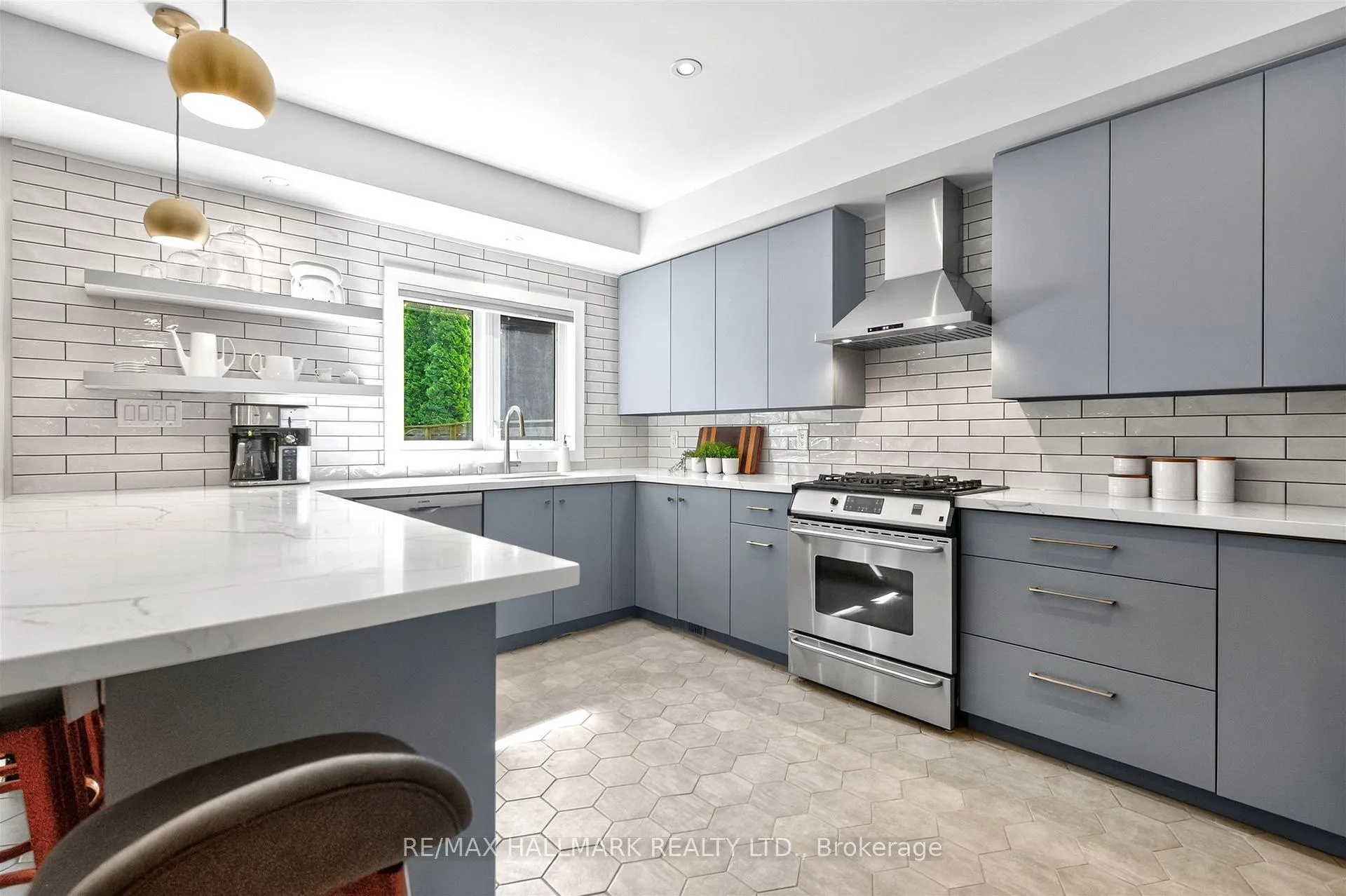 Photo 14 of 75 Hillside Drive, Toronto, Broadview North — HOMEH