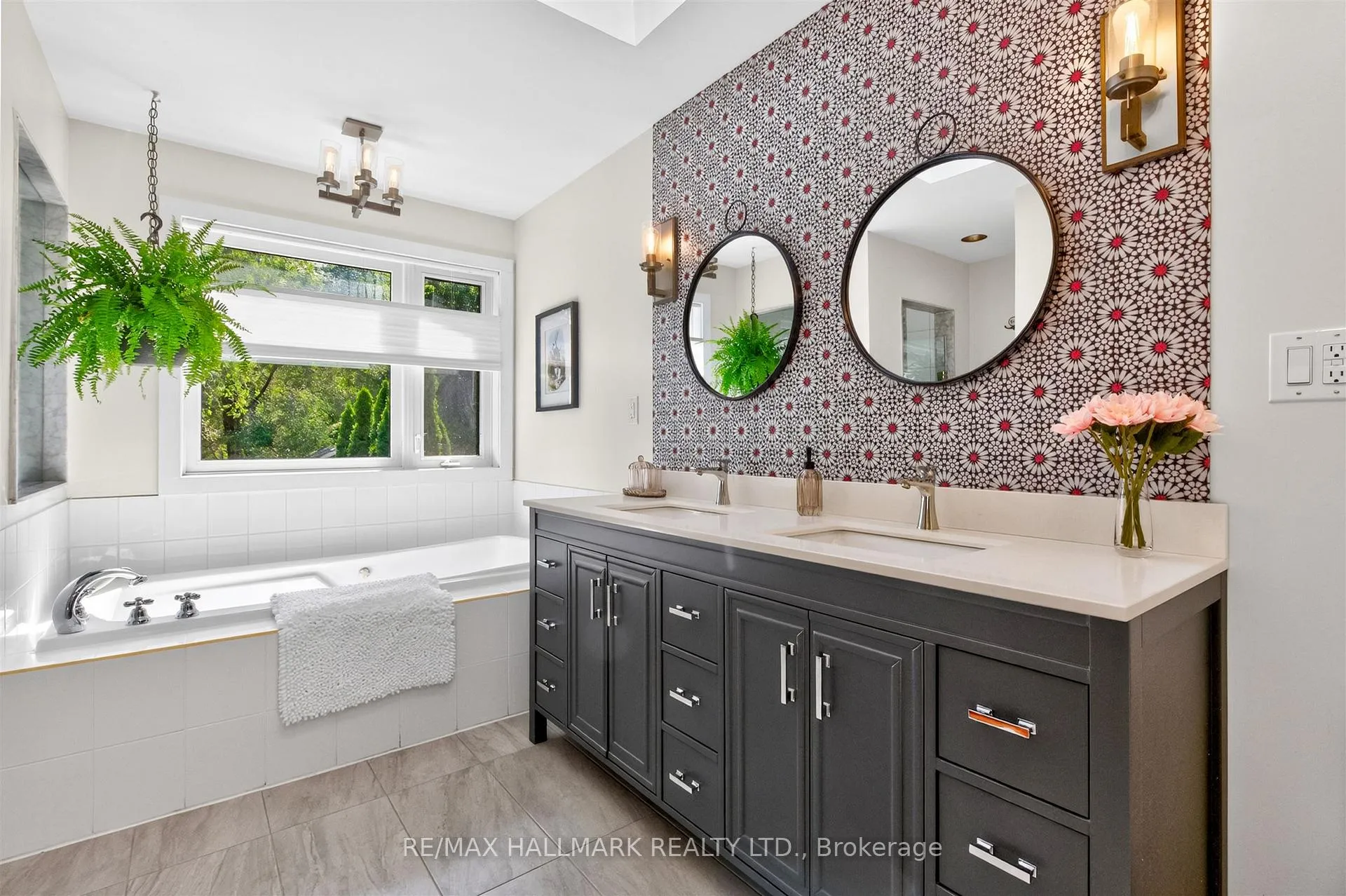 Photo 34 of 75 Hillside Drive, Toronto, Broadview North — HOMEH