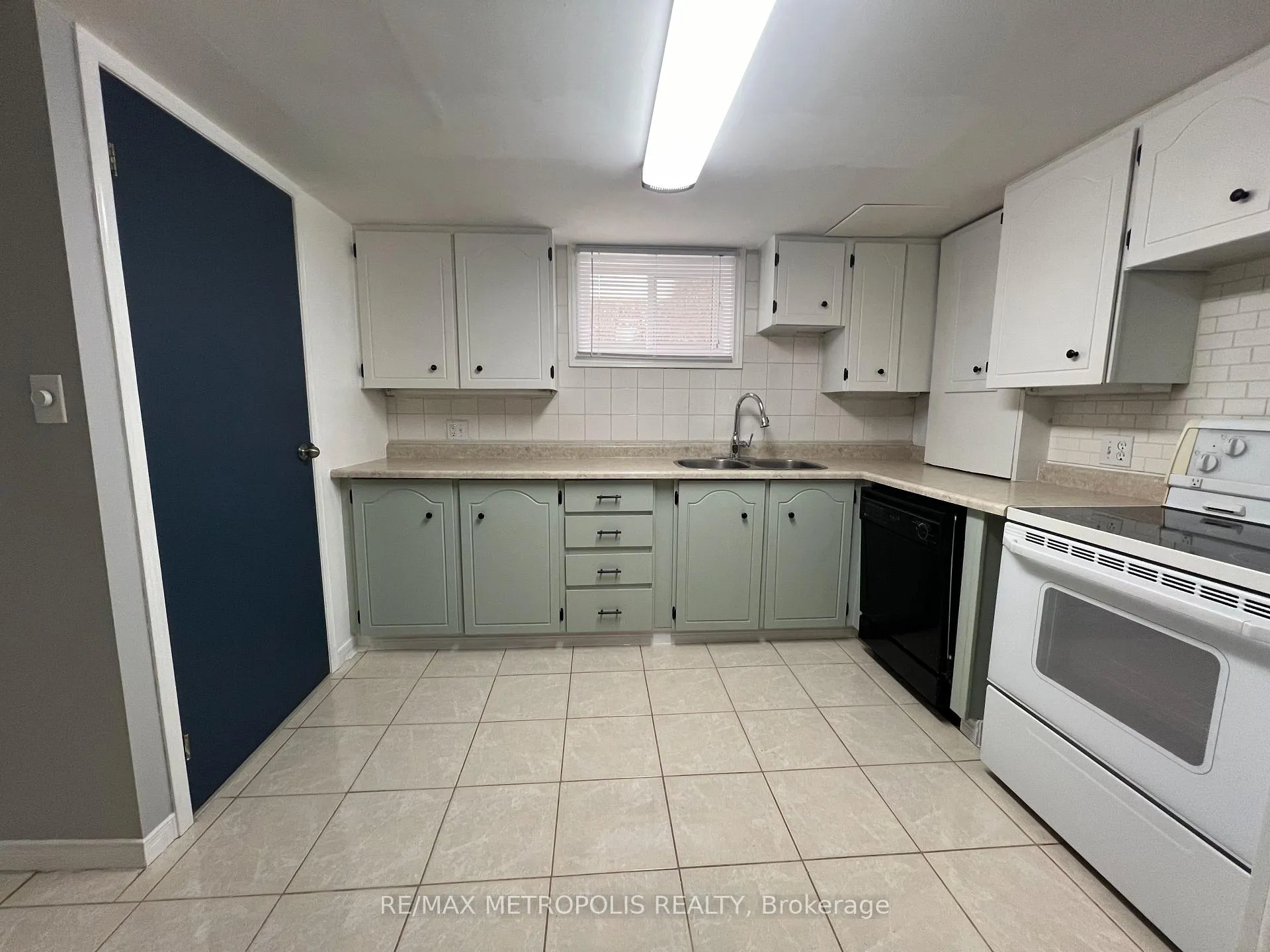 Photo 3 of Unit BSMT, 1101 King Street, Whitby, Downtown Whitby — HOMEH