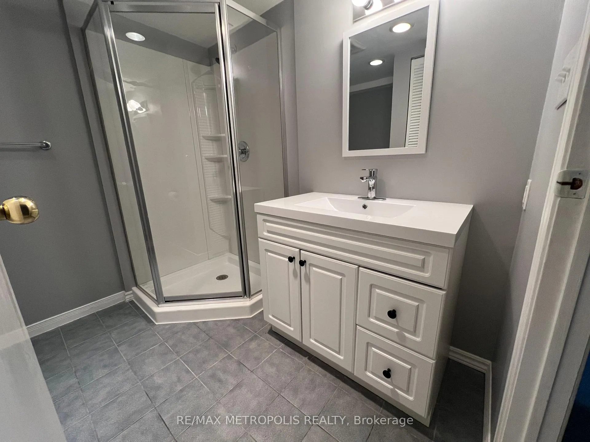 Photo 5 of Unit BSMT, 1101 King Street, Whitby, Downtown Whitby — HOMEH