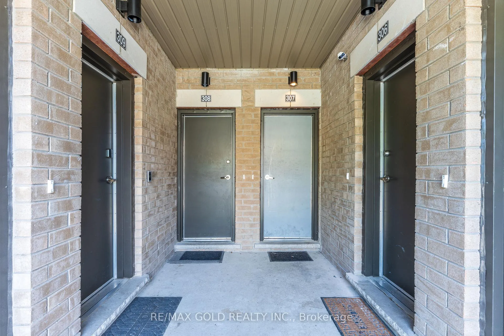 Photo 6 of Unit 308, 10 Halliford Place, Brampton, Goreway Drive Corridor — HOMEH